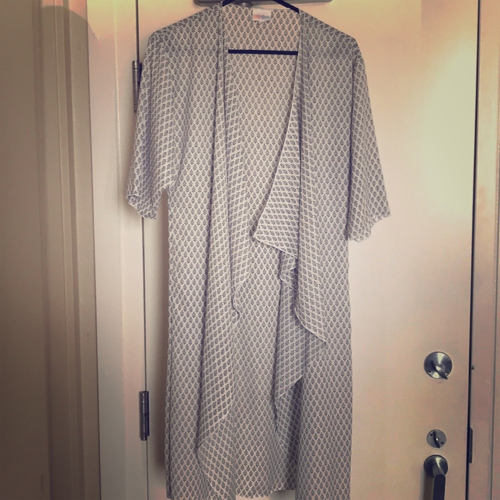 LuLaRoe Shirley Small